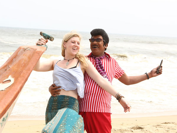 அதிக பொருட்செலவில்...