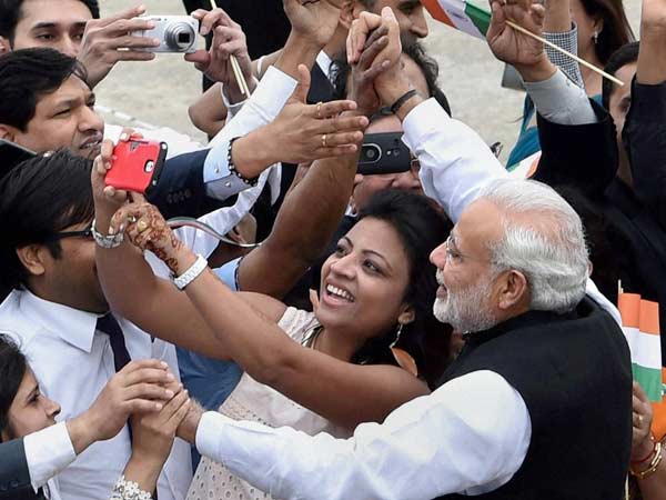 செல்ஃபி மோடி