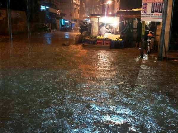 கர்நாடகாவில் கனமழை