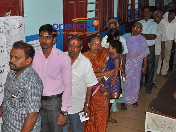 R.K. Nagar by-election: EC orders repoll in a booth