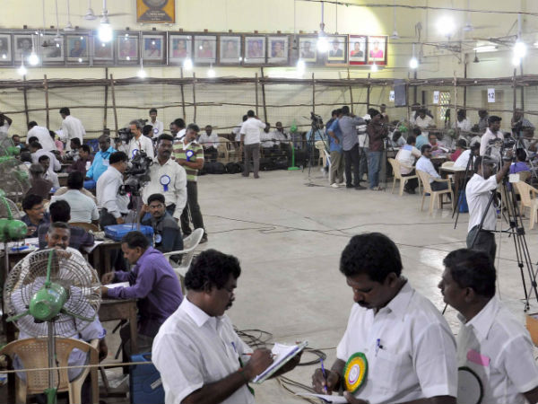 அப்புறம் எப்படி 1.60 லட்சம் ஓட்டு?