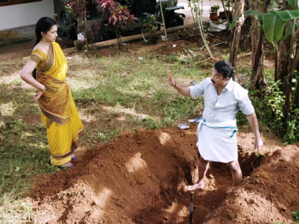 தானே தோண்டிய தானை தலைவர்