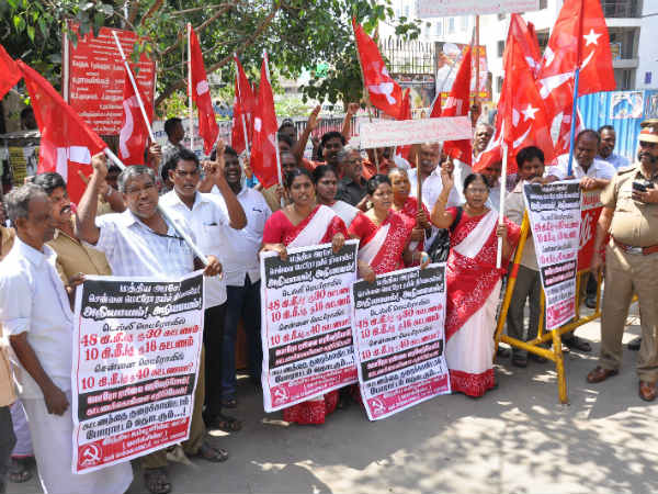 CPI(M) protest against Chennai Metro train fare 