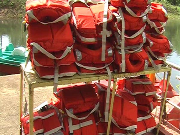 பயணிகள் வசதிக்காக பயணிகள் வசதிக்காக