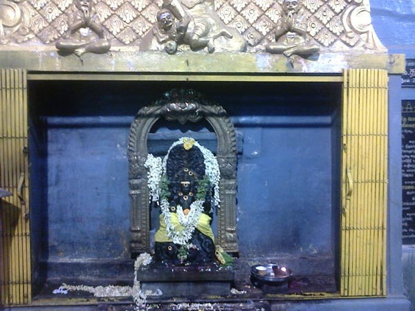 சிறப்பு அபிஷேகம்