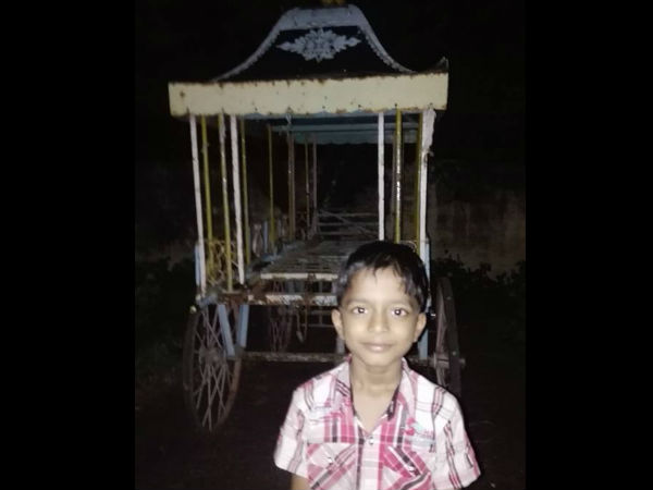 7 வயது சிறுவன்...