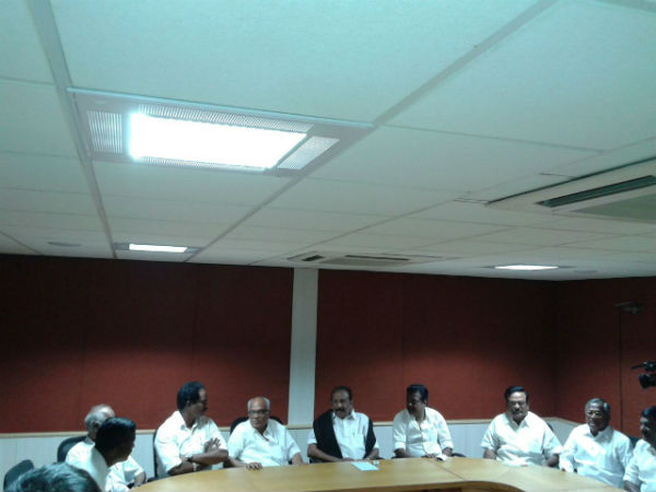 திருப்பூரில் மாநாடு திருப்பூரில் மாநாடு