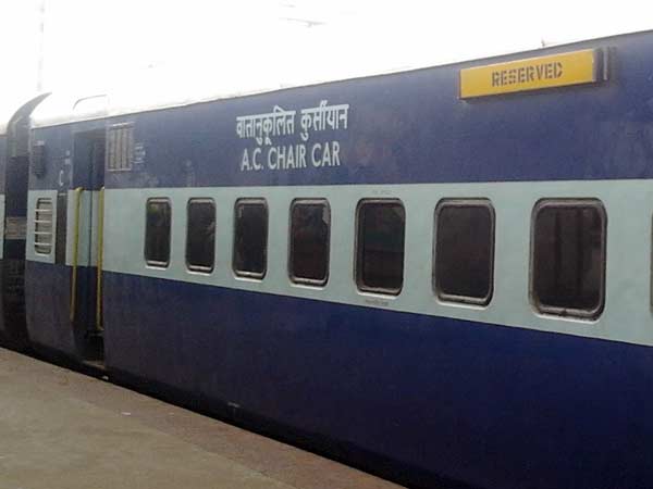 ஏசி பெட்டிகள் காலி