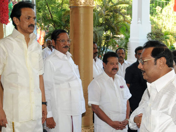 ராசியாக முடியலையே 