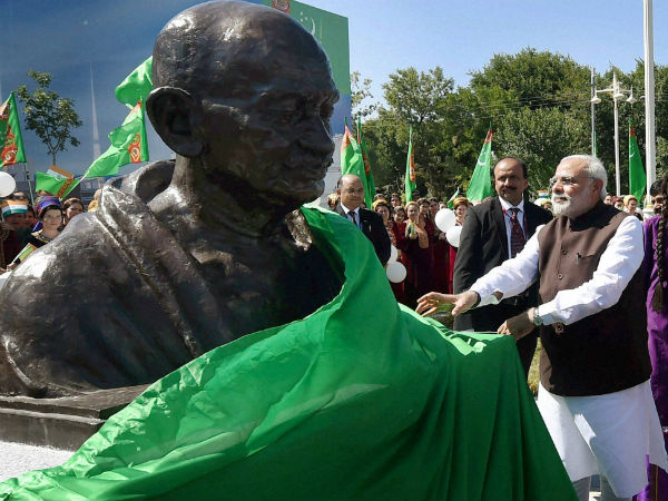 காந்தி சிலை திறப்பு