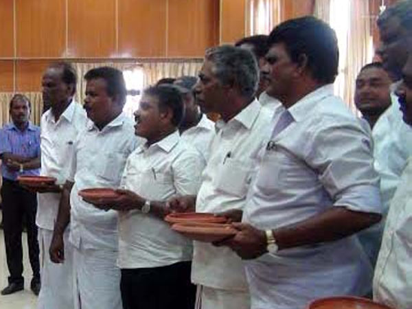 விவசாயிகளுக்குக் கிடைத்த வெற்றி: