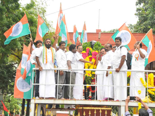 மாற்று அணி