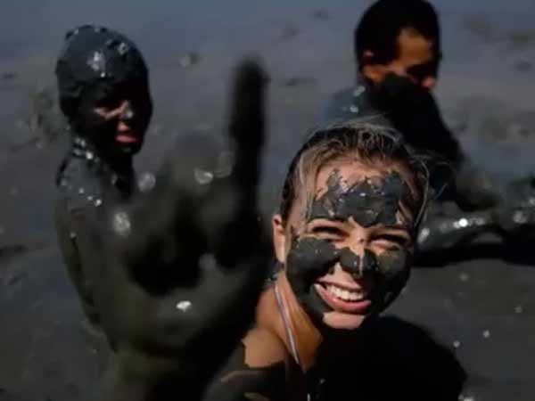 நீரில் நடப்பார்கள்