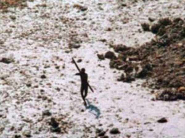 தீவு மக்களைக் காப்பாற்ற வேண்டும்