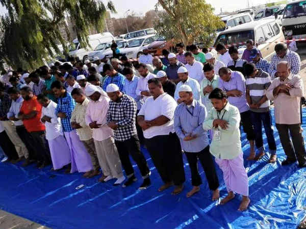 3,000 tamils attend Ramzan spl. prayer in Kuwait