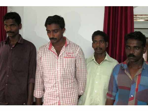 4 Sandalwood smugglers arrest near Tiruvanathapuram