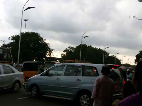 மின் விநியோகம் துண்டிப்பு