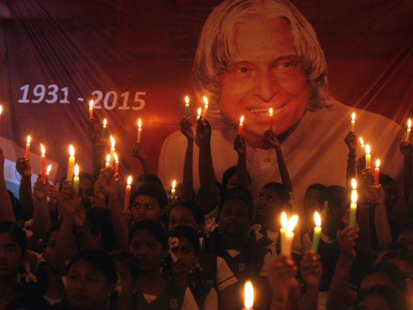 TN Students pay tearful tributes to Abdul Kalam