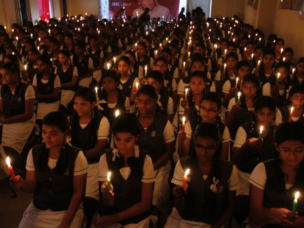 TN Students pay tearful tributes to Abdul Kalam