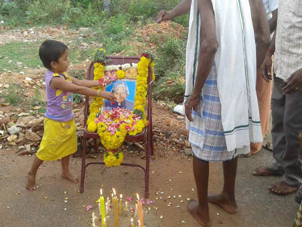 TN shuts and observes condolence to Kalam