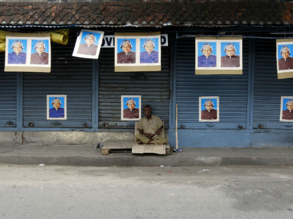 TN shuts and observes condolence to Kalam