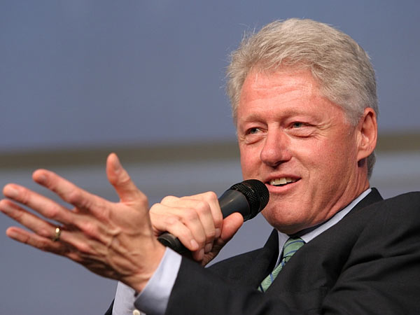 வீட்டுக்காரம்மா வீட்டில் இல்லாத நேரத்தில்