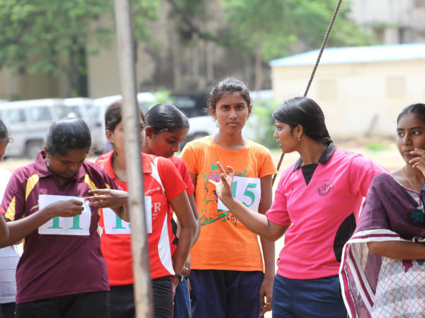 புதுமணப் பெண்கள் பங்கேற்பு