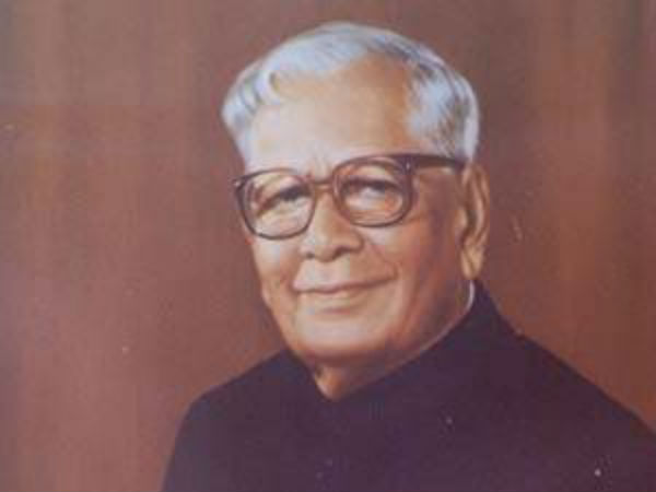 40 கருணை மனுக்களை நிராகரித்த ஆர்.வி