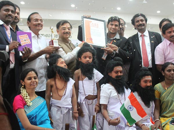 யார் யார் என்னாக வேண்டும்