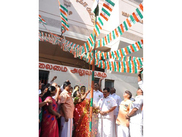 Tamilisai soundrarajan comments on Jaya's speech Tamilisai soundrarajan comments on Jaya's speech