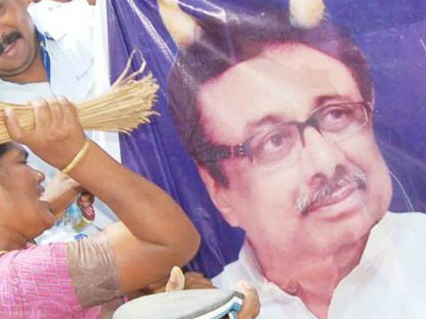 நேற்றும் போரட்டம்