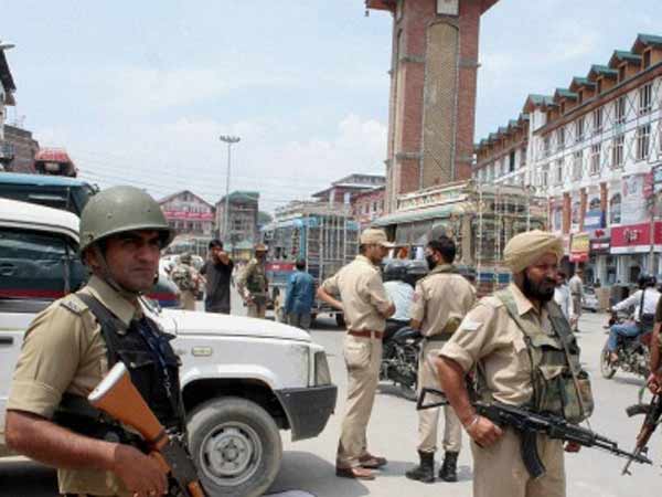 இந்தியாவில் பதுங்கியுள்ளதாக சந்தேகம்