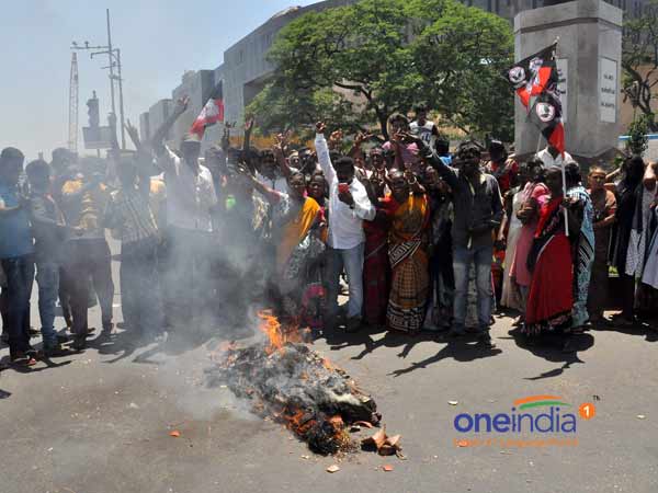 காஞ்சியில் போராட்டம் 