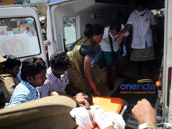 ADMK lawyer faints during protest against EVKS Elangovan