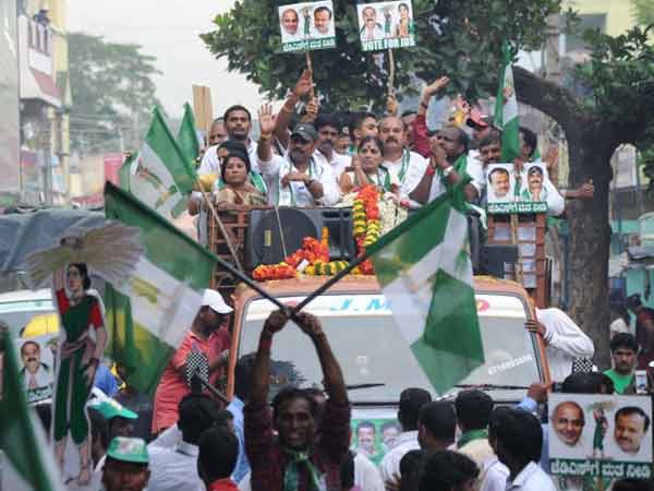 தமிழர்கள் பலவகை தமிழர்கள் பலவகை