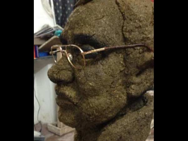 ரூம் போட்டு யோசிப்பாங்களோ?