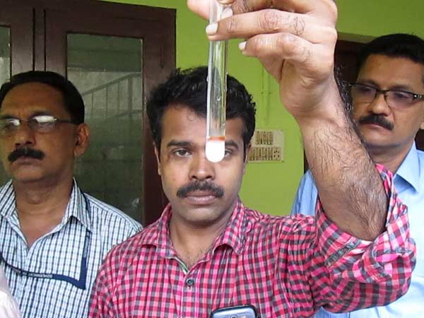 ஆய்வாளர்கள் முகாம்: