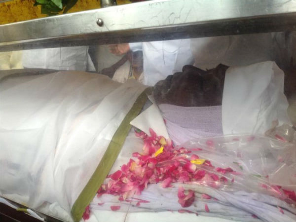 சசிபெருமாள் மறைவுக்கு இரங்கல் சசிபெருமாள் மறைவுக்கு இரங்கல்