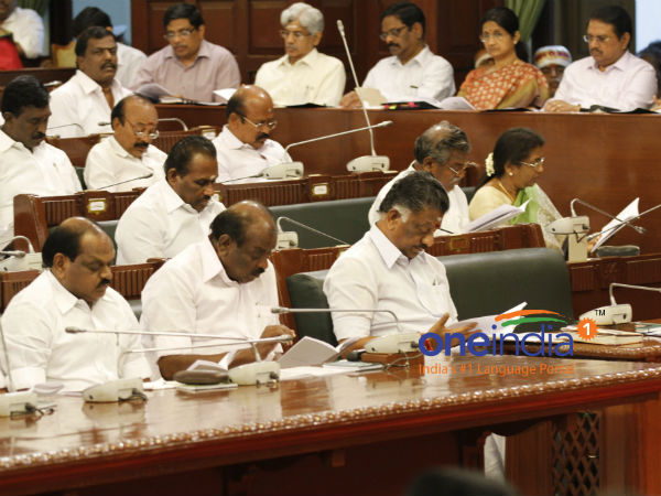 எம்.எல்.ஏக்கள் உற்சாகம் 