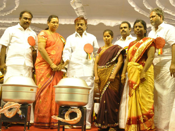 ஓட்டுக்குப் பணம்