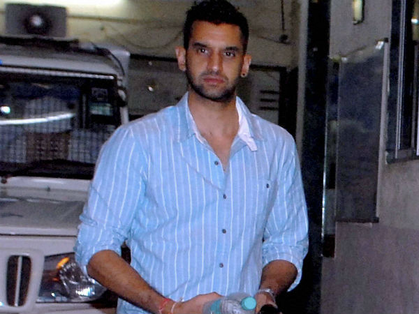 2 எஸ்.எம்.எஸ்.