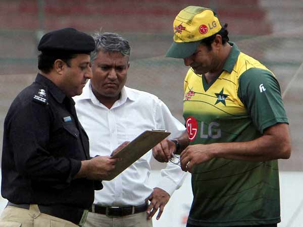 மன்னிப்பு கோருகின்றேன்: