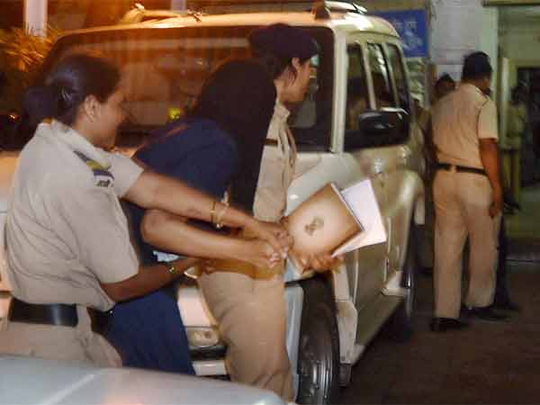 போலீஸ் காவல்