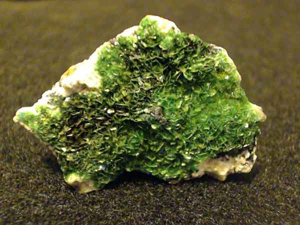 புளுட்டோனியம், யுரேனியம் தயாரிப்பு