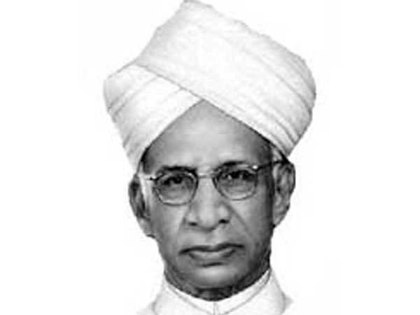 ஆசிரியரே வாழ்வின் ஆதாரம்: