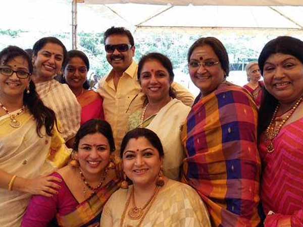 சந்தோஷமான குஷ்பு: