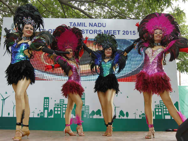 Item dance in TNGIM 2015: Slams Elangovan