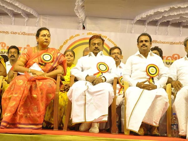 ஓட்டு வங்கி எங்களிடம்தான்