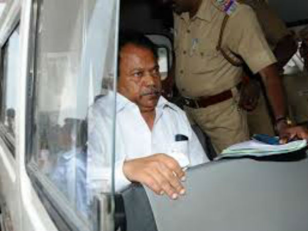 வழக்குப் பதிவு...