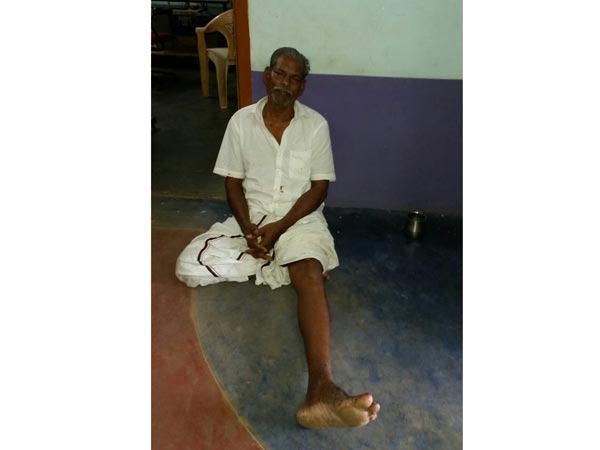 Grandfather kills his grand daughter and surrenders in police station